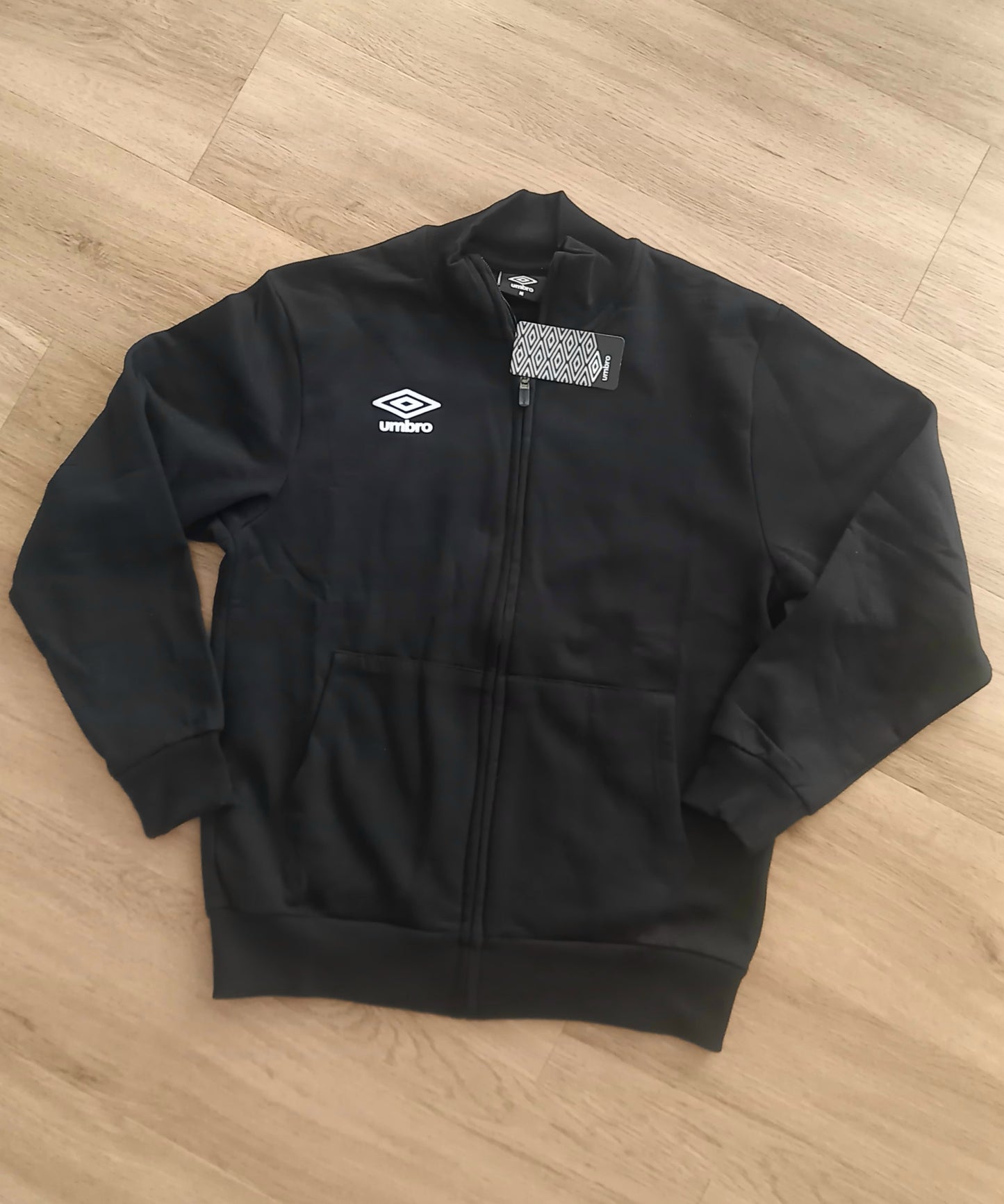 Umbro® Tuta Felpata Black/Grey