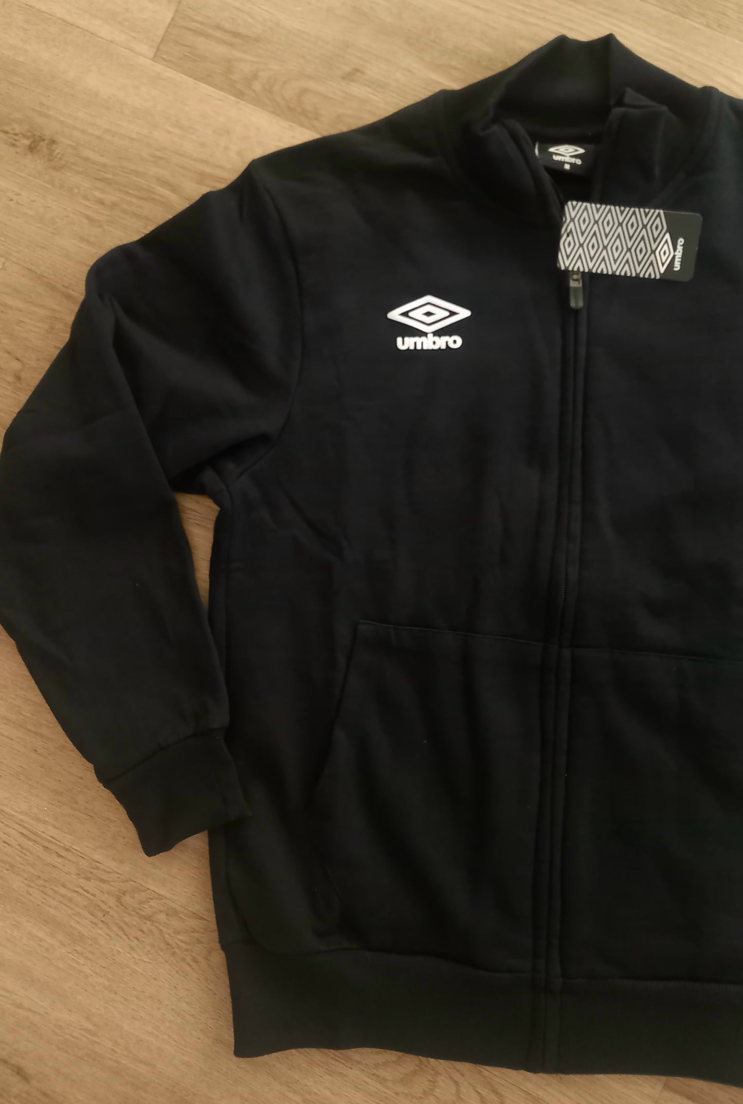 Umbro® Tuta Felpata Black/Grey