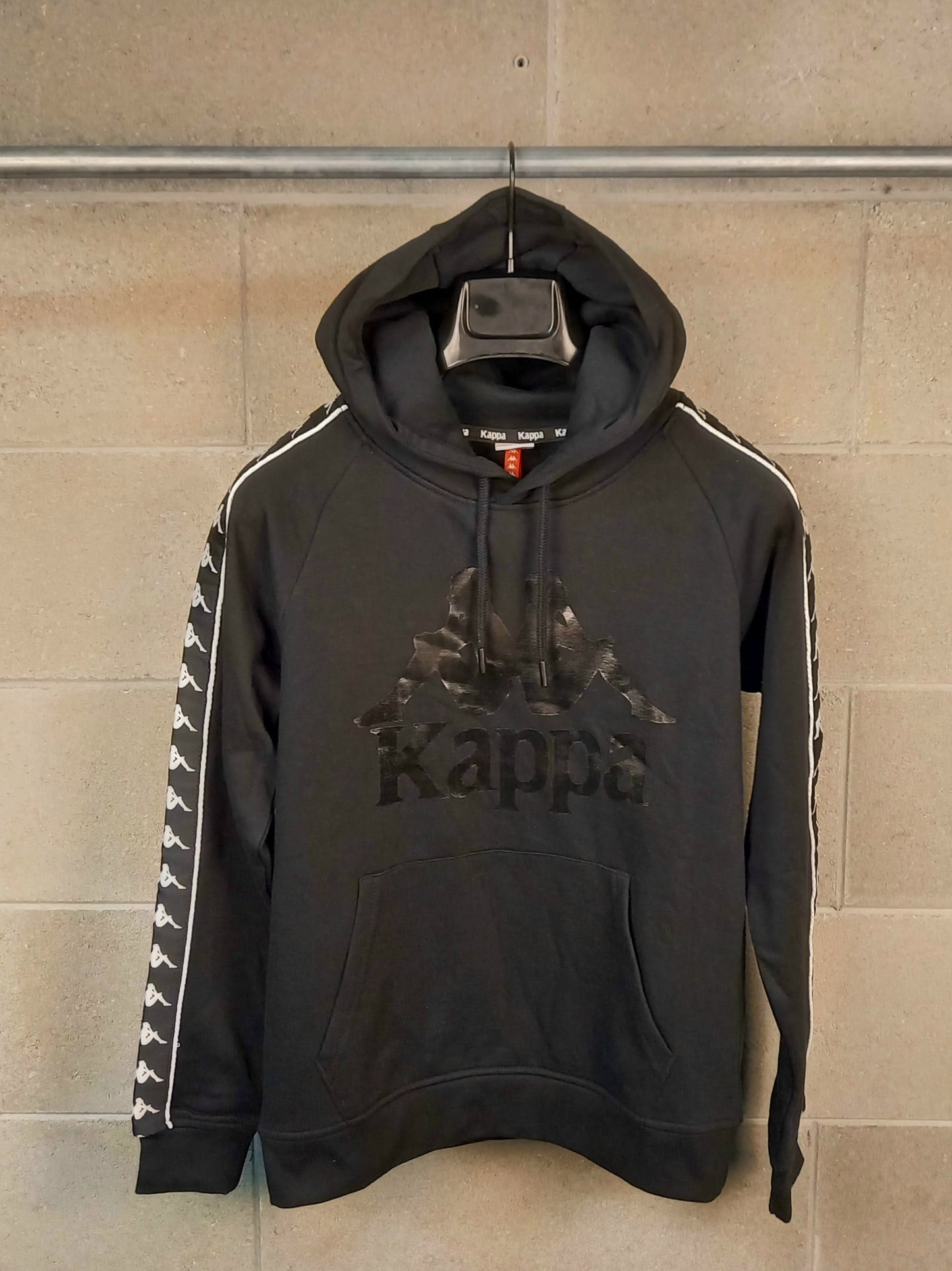 Kappa® Felpa con cappuccio Nera Logo Nero Vestibilità Slim