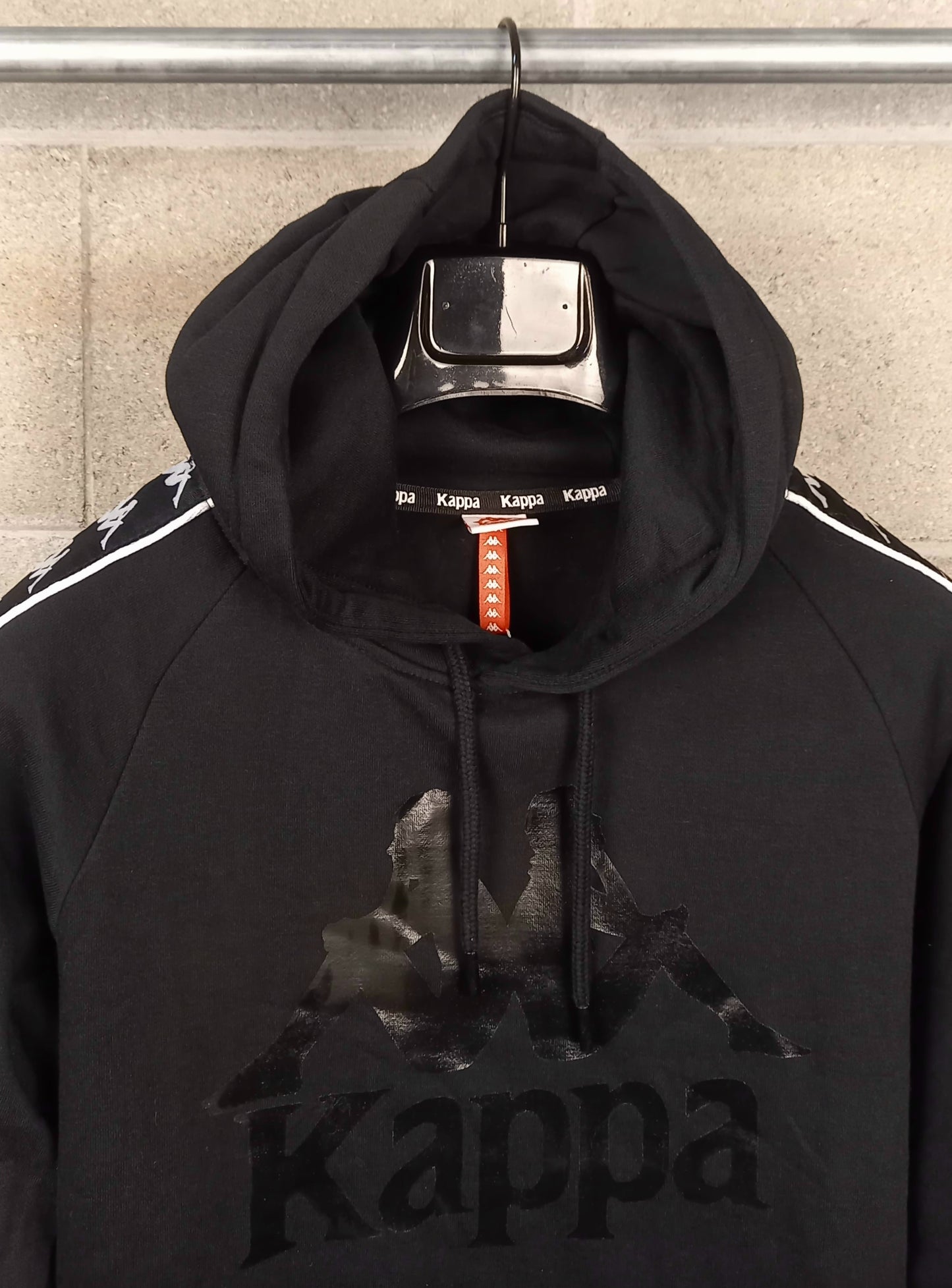 Kappa® Felpa con cappuccio Nera Logo Nero Vestibilità Slim