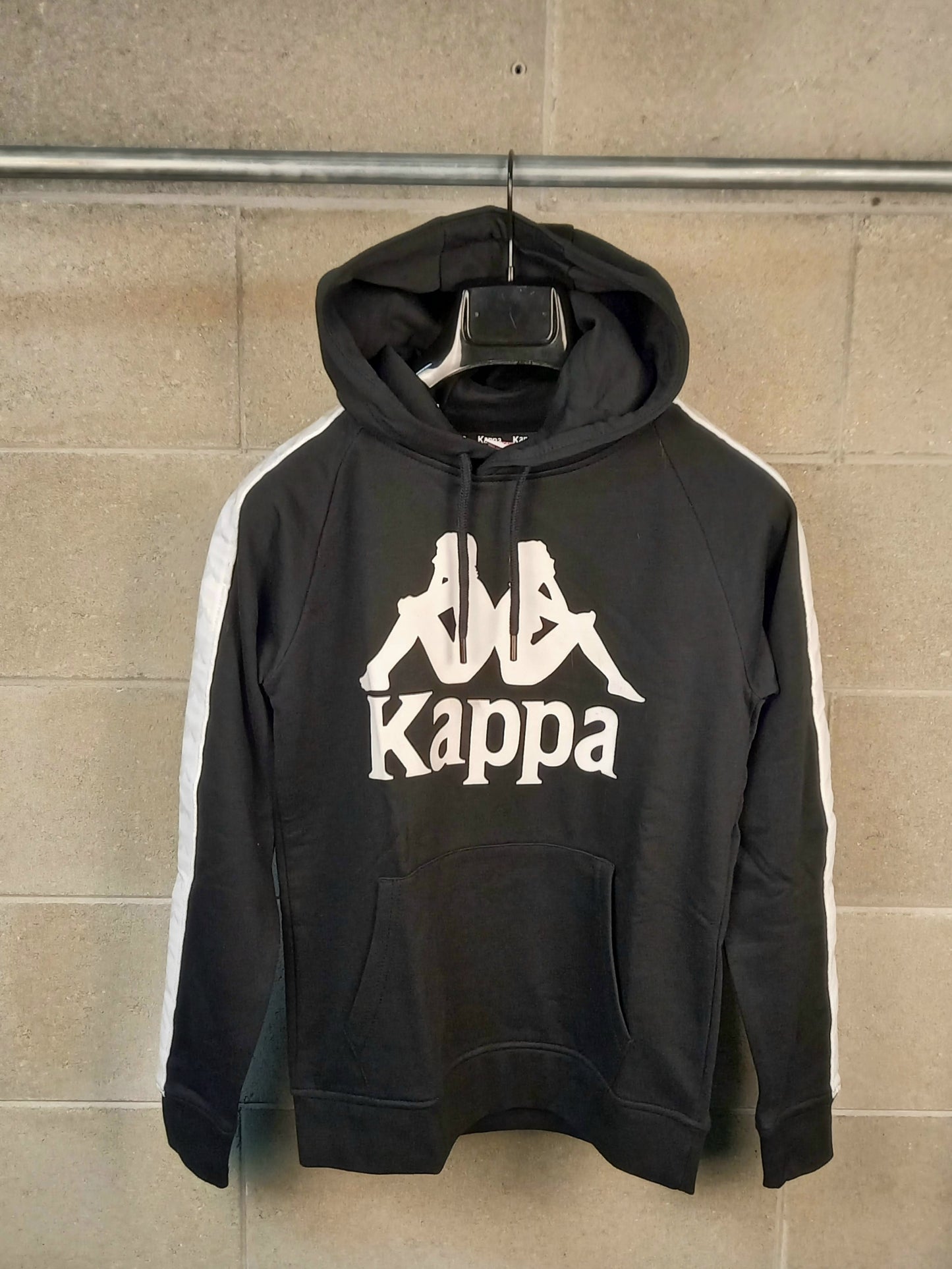 Kappa® Felpa con cappuccio Nera Logo Bianco Vestibilità Slim