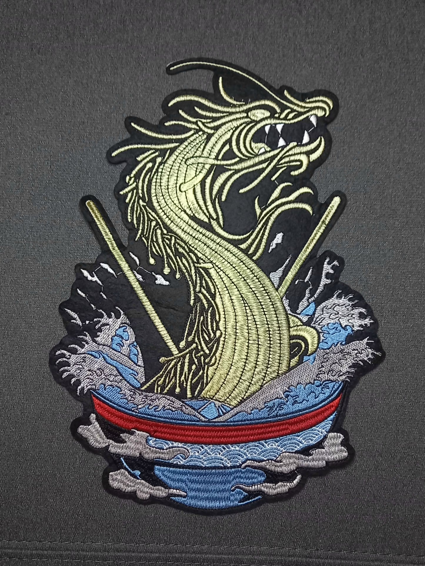 Toppa Patch ricamata Dragon Ramen