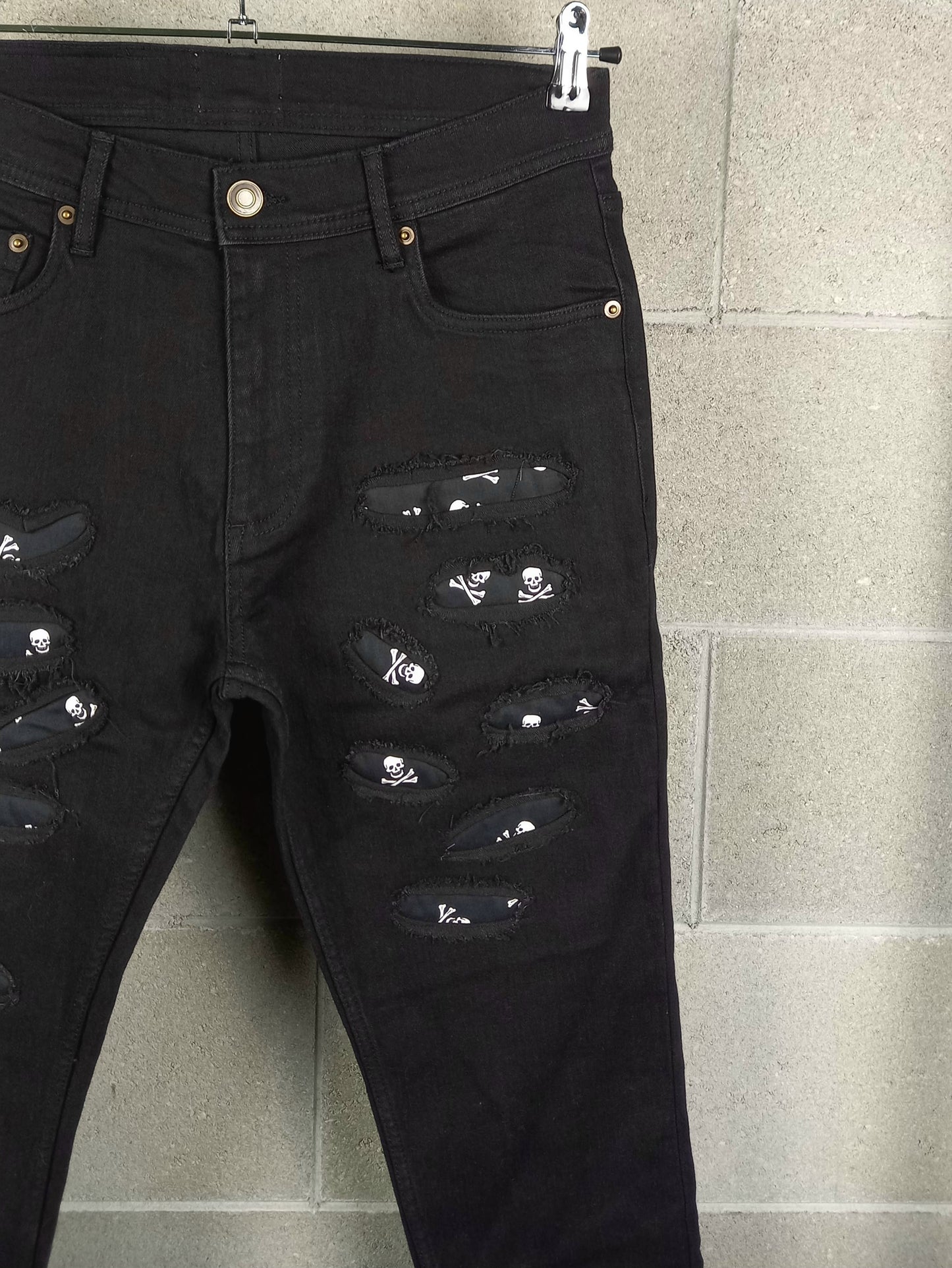 Black Custom Skinny Jeans Pirates