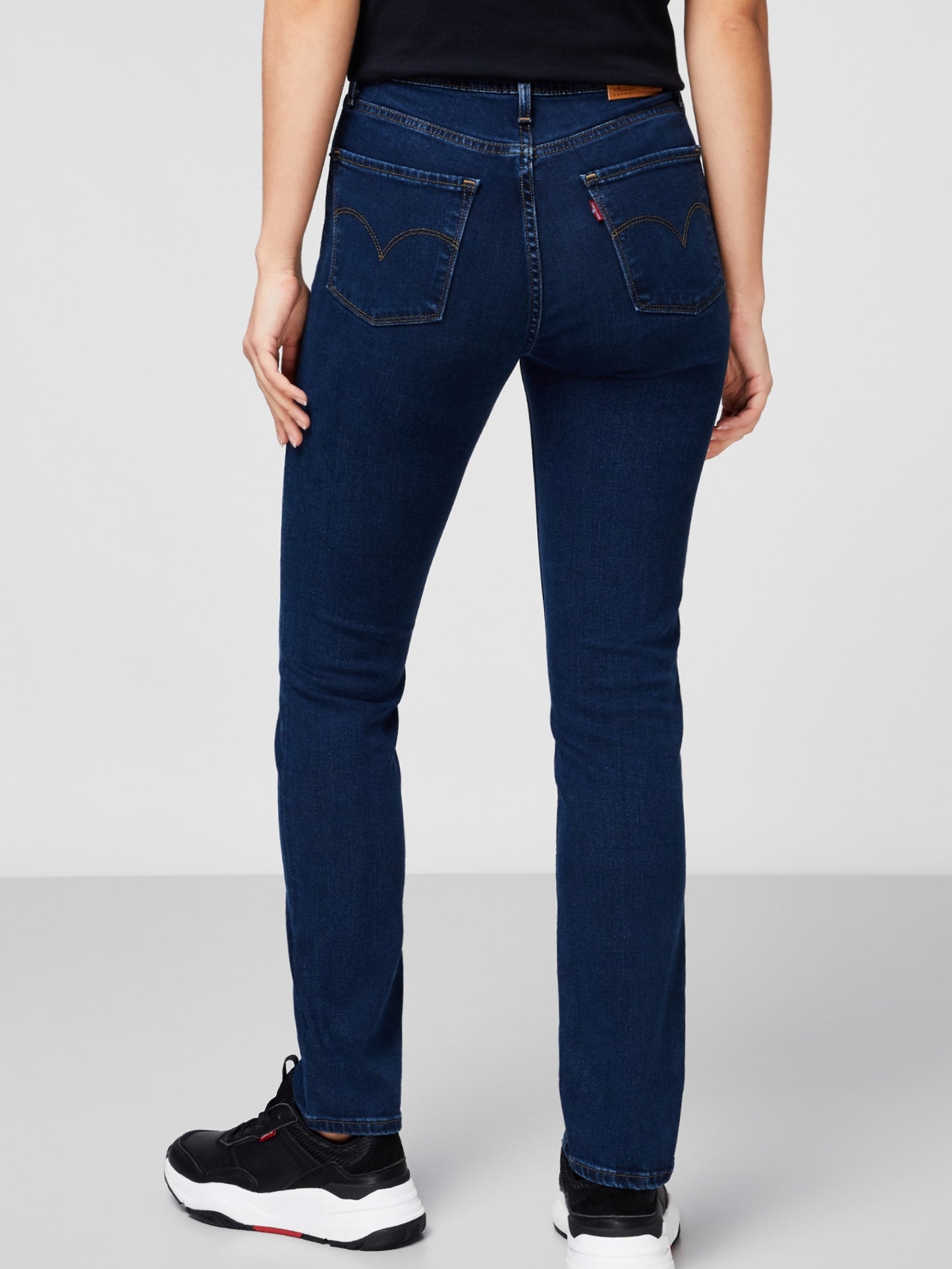 Levi's® 724 High Rise Straight 18883-0105