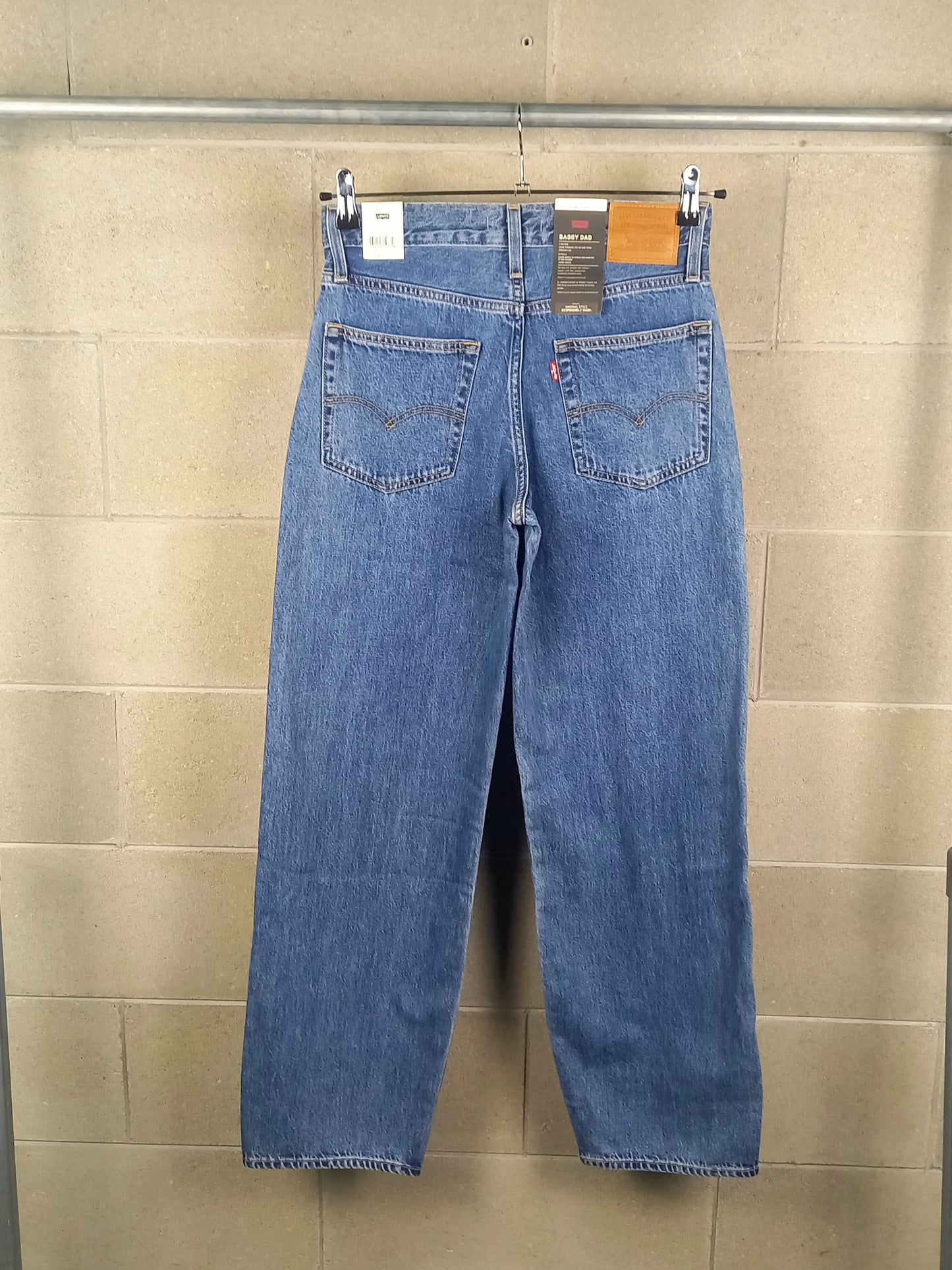 Levi's® Baggy Dad WOMEN'S JEANS A3494 0013
